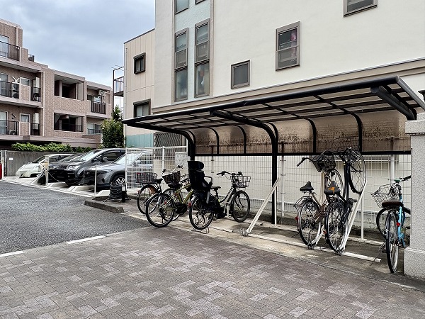 ハイホーム砧公園　駐輪場