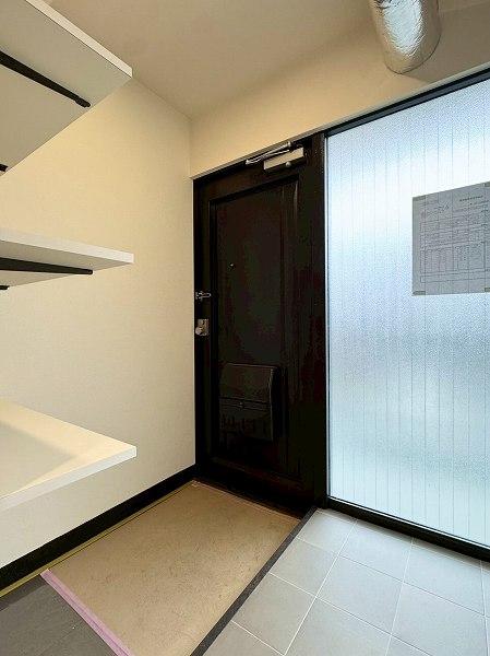 サントル代田_リノベーション済みの玄関の写真