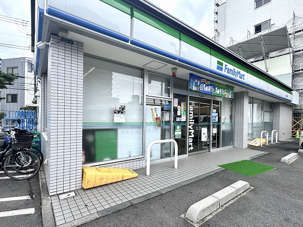 ファミリーマート
