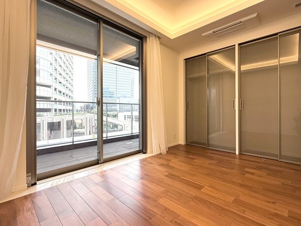 ロイヤルシーズン六本木_主寝室の写真