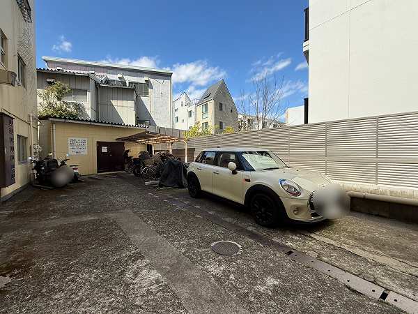 代々木グランドハイツ　駐車場