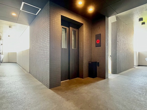 レガリス用賀　外廊下