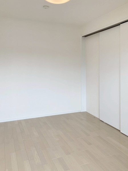 ハイクレスト白金台_南西向きの洋室の写真