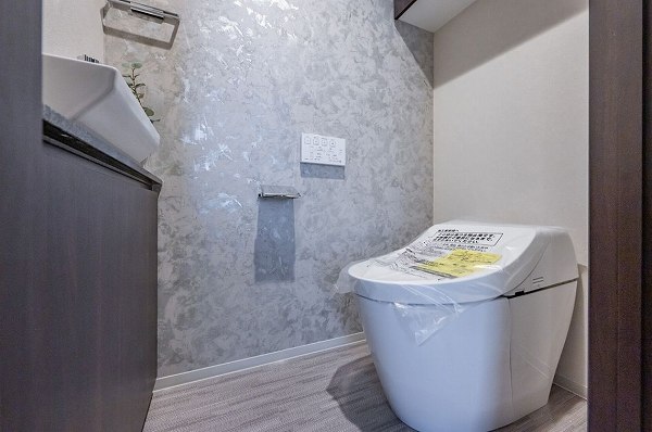 プラウド九段南_お洒落なトイレの写真