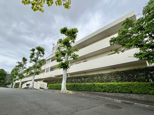 日商岩井大岡山第二マンション　外観