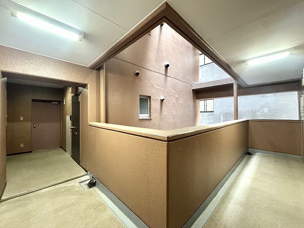 メナー東大井　共用廊下