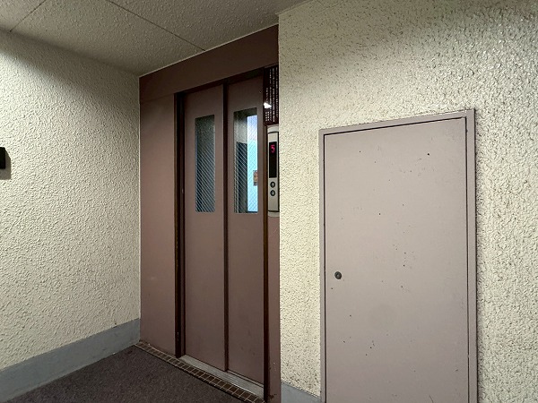 代官山エーデルハイム　エレベーター