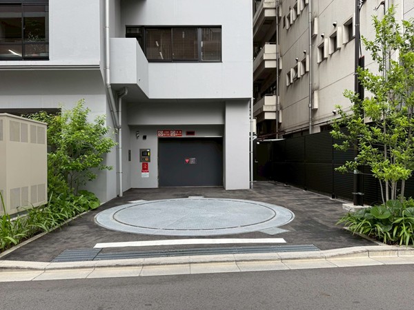 レ・ジェイドクロス千代田神保町　駐車場