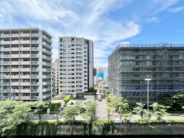 マンション雅叙苑_マンション雅叙苑_バルコニーの眺望の写真2