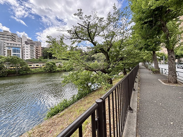 市ケ谷外濠