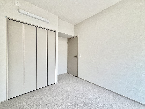 秀和高樹町レジデンス_収納充実しているお部屋の写真
