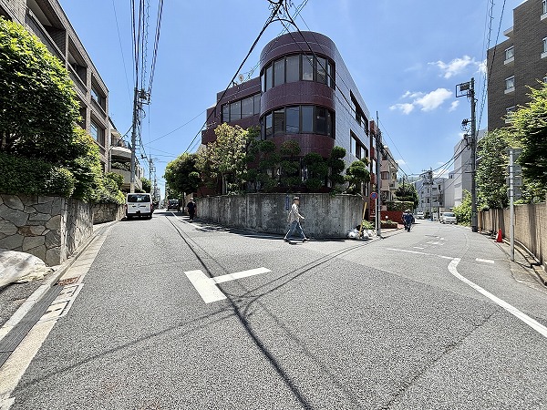 『秀和高樹町レジデンス』周辺