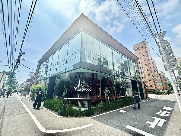 Vivienne Westwood 青山店