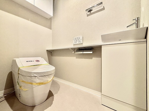 サマリヤガーデン南青山_タンクレスのトイレの写真