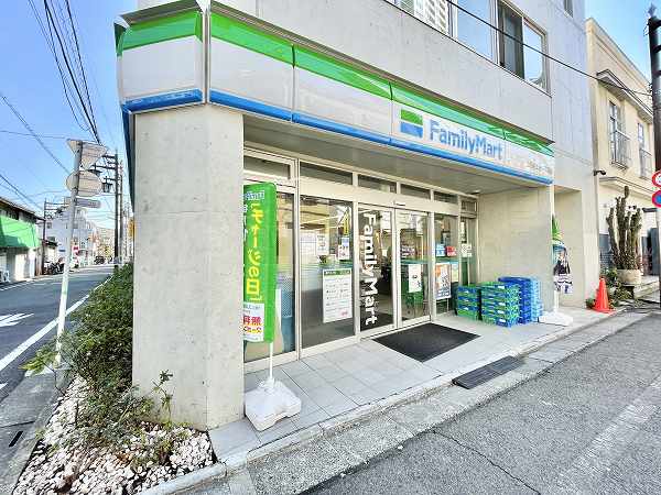ファミリーマート