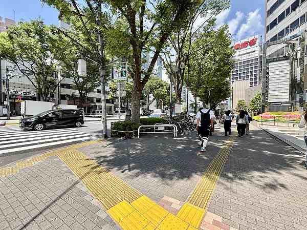 新宿三丁目駅周辺