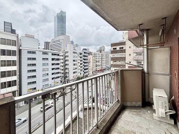 サンセール新宿_南向きのバルコニーの写真２