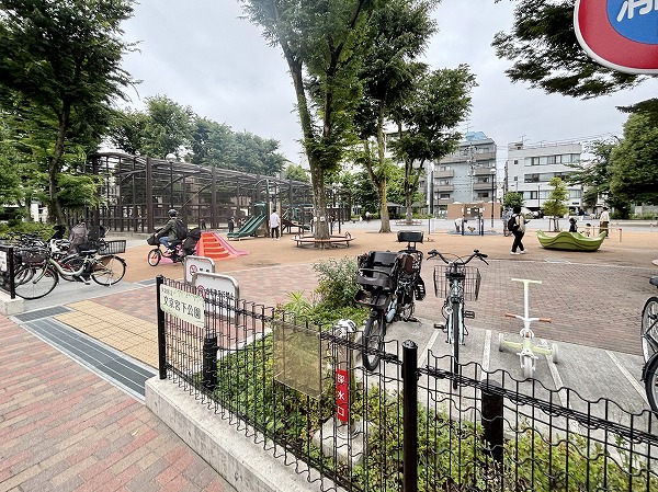 文京宮下公園