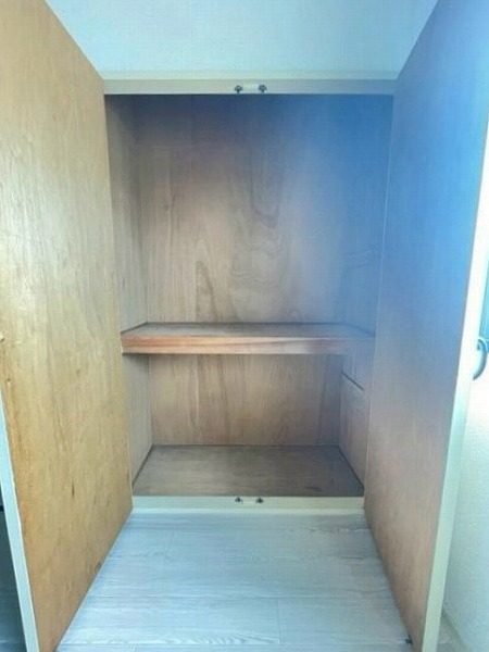 中銀上馬マンシオン_洋室収納の写真
