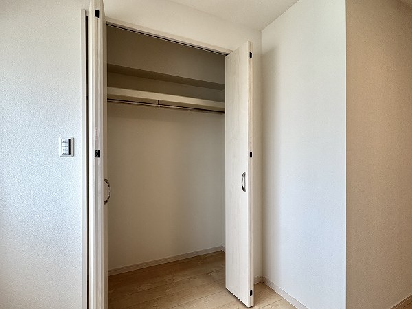 マンションヴィップ目黒_LDK収納の写真