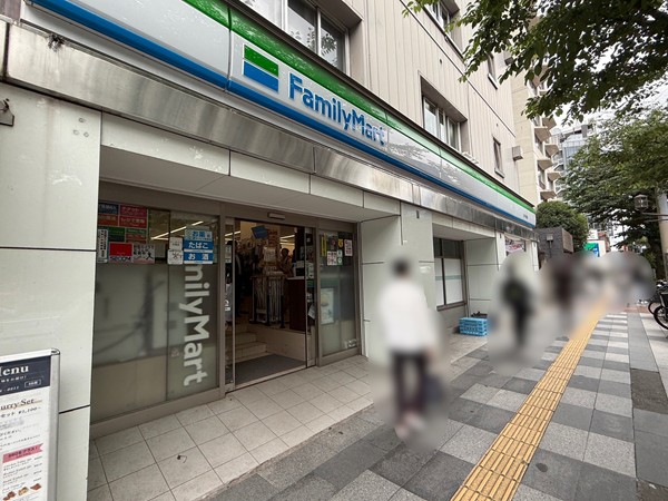 ファミリーマート