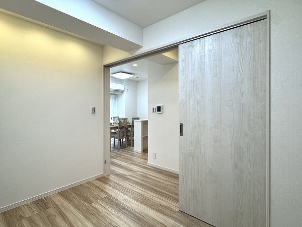 大森北一ハイツ_洋室の写真4