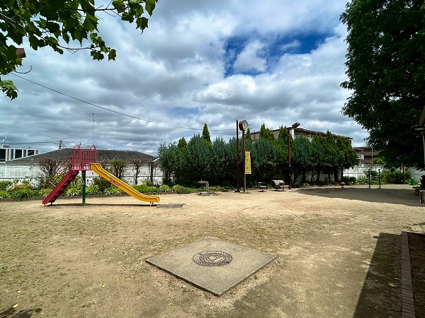 十三号通り公園