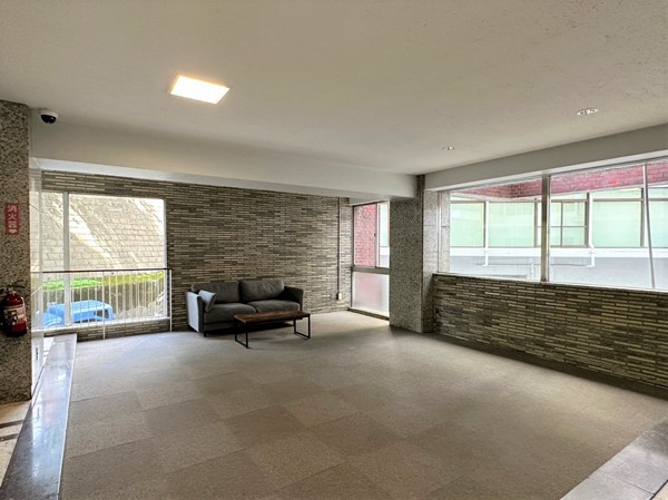 マンション雅叙苑1号棟　ロビー