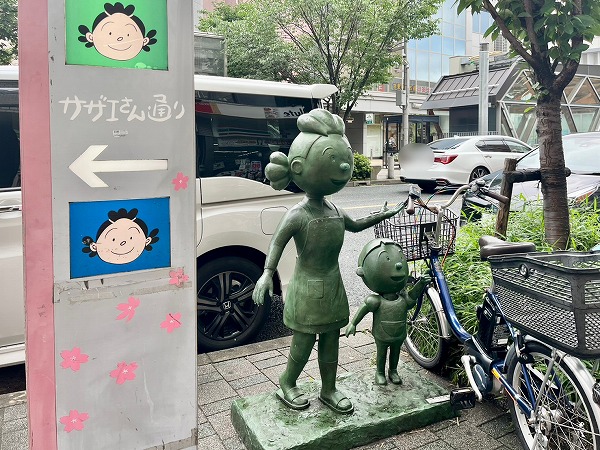 サザエさんのモニュメント