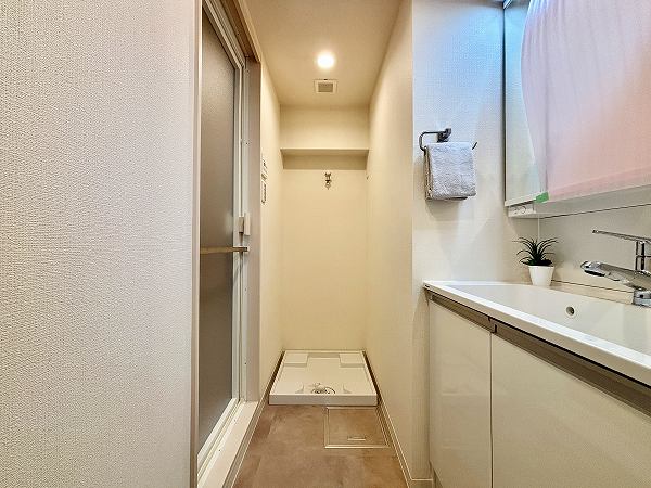 パラシオン恵比寿_清潔感のあるサニタリールームの写真