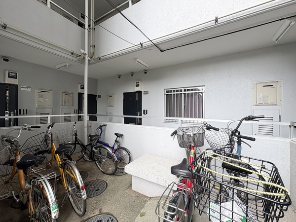 ライオンズマンション西早稲田　駐輪場