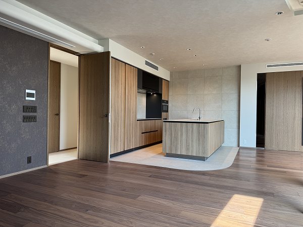 パレロワイヤル市ヶ谷_お洒落なリビングダイニングキッチンの写真