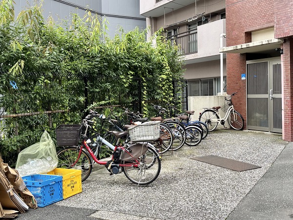 カルム本郷　駐輪場