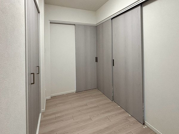 ナイスブライトピア世田谷千歳台_コンパクトな洋室の写真2