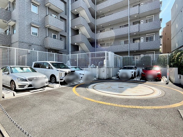 三軒茶屋南パークハウス 駐車場