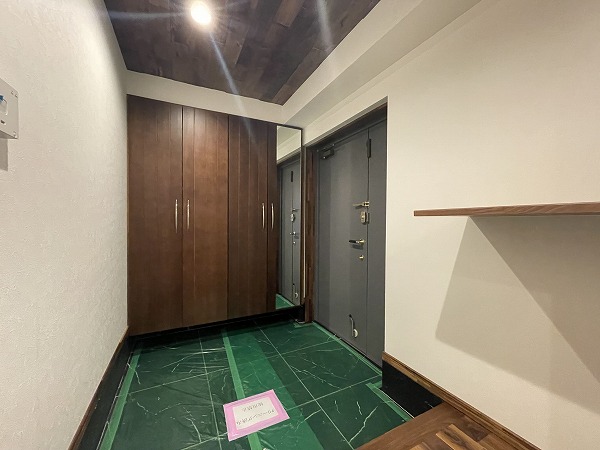 神宮前ハウス_玄関フロアの写真