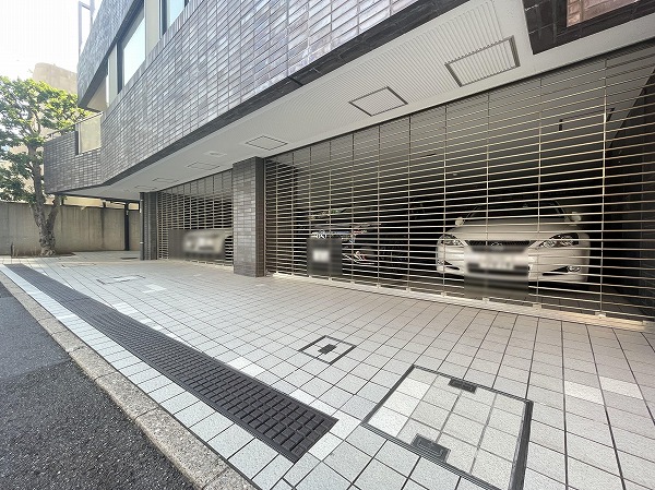 神宮前ハウス　駐車場