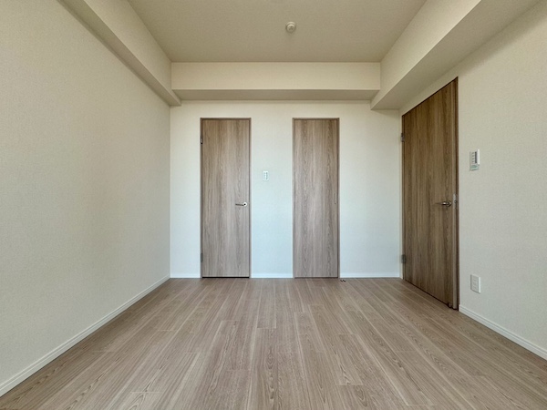 アクシアガーデン南砂_収納豊富な部屋の写真