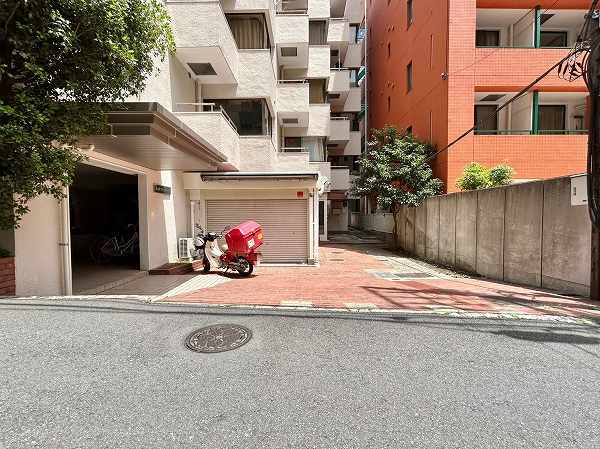 赤坂グリーンハイツ アプローチ