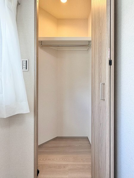 エル高輪_ウォークインクローゼットの写真