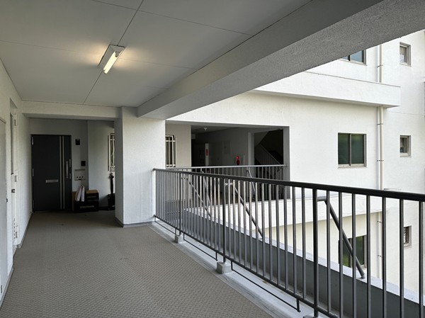 マンション雅叙苑1号棟　外廊下
