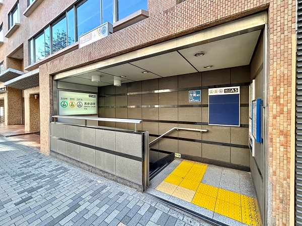 表参道駅2