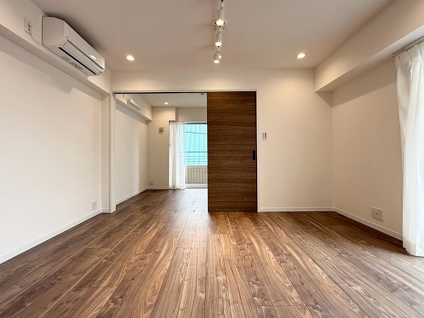 東急ドエルキルト三軒茶屋_広々としたリビングダイニングキッチンの写真