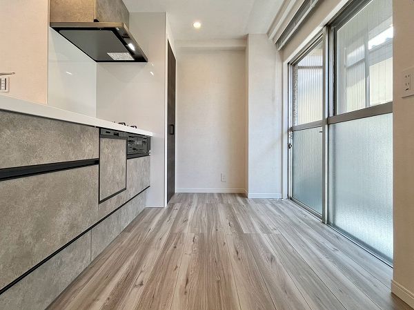 マンション柿の木坂_キッチンの写真10