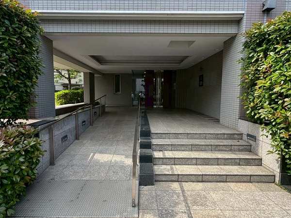 東急ドエルアルス等々力ネクステージ アプローチ
