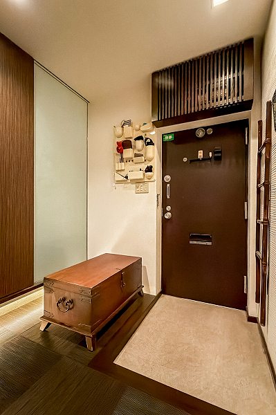 富士見ハイムN棟_広々とした廊下の写真
