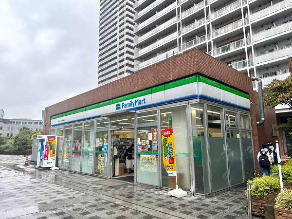 ファミリーマート