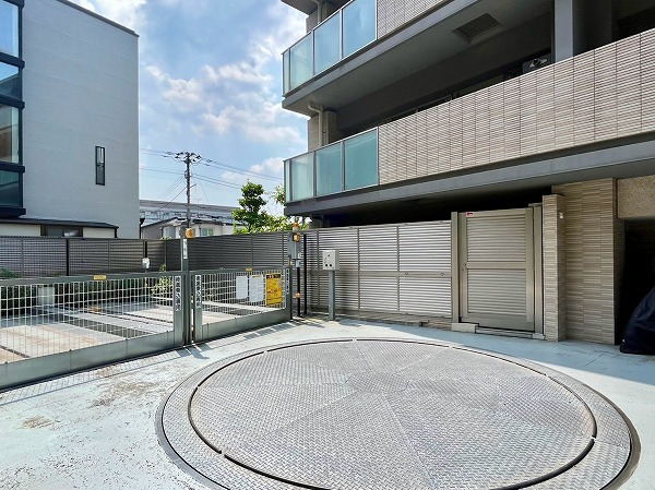 ディアナコート尾山台翠景　駐車場