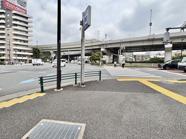 江戸川橋駅前
