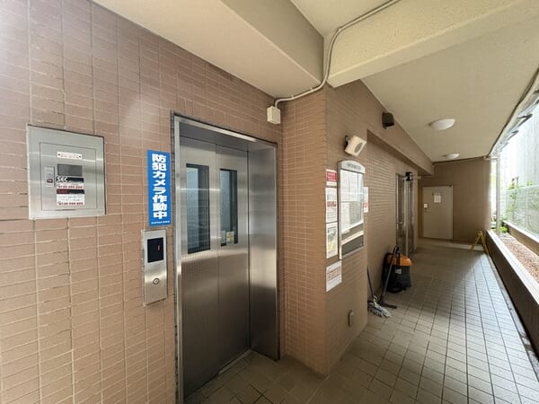 リックスL　エレベーターホール